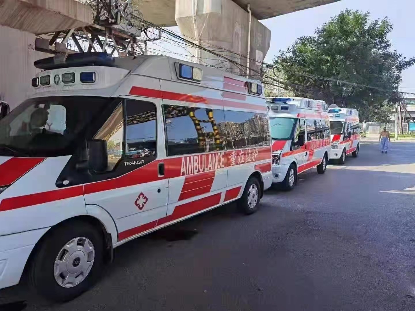 岑溪市救护车出租